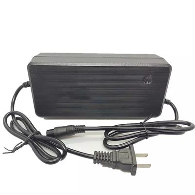 Ordenador portátil global Li Ion Car Battery Charger 16.8V 3A del enchufe del golpecito del CE D de la UL GS PSE SAA
